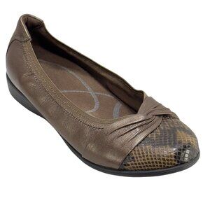 ARAVON Womens Brown Metallic Leather Flats Snake Print Toe Cap Cushioned Size 8M